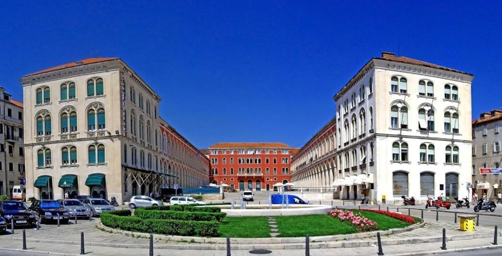 Apartment Hotspot Сплит Екстериор снимка